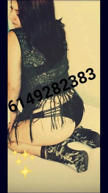 , 22  female escort, Everett