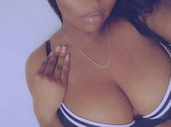, 21  female escort, Everett
