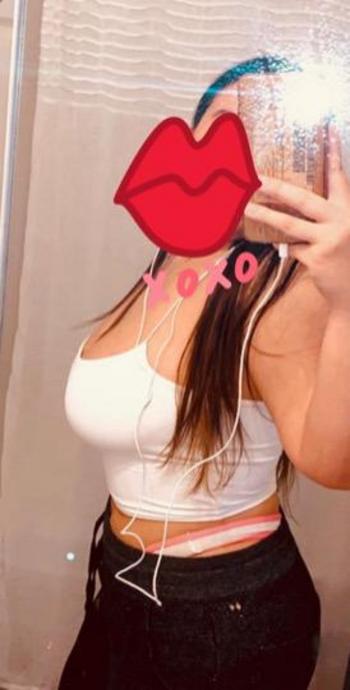 Blaire, 21  female escort, Everett