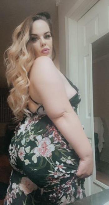 Miss peaches, 32  female escort, Everett
