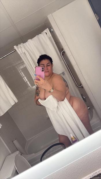 Karina , 24  female escort, Everett