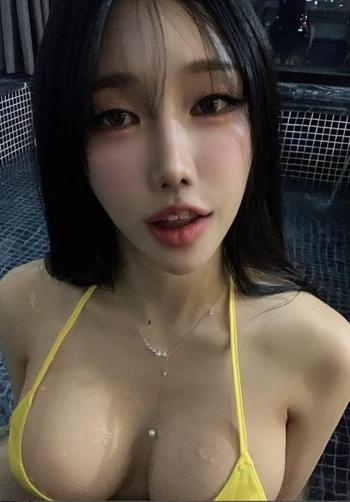 425-321-3662, 24  female escort, Everett