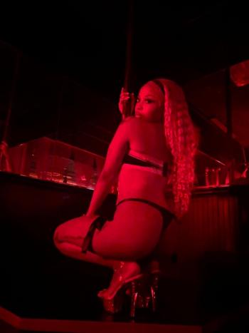 Mimi, 20  female escort, Everett